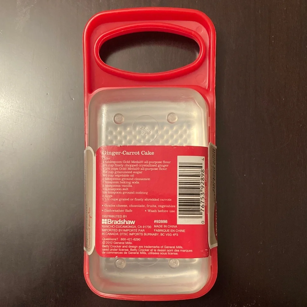 Betty Crocker Hand Held Grater NWT